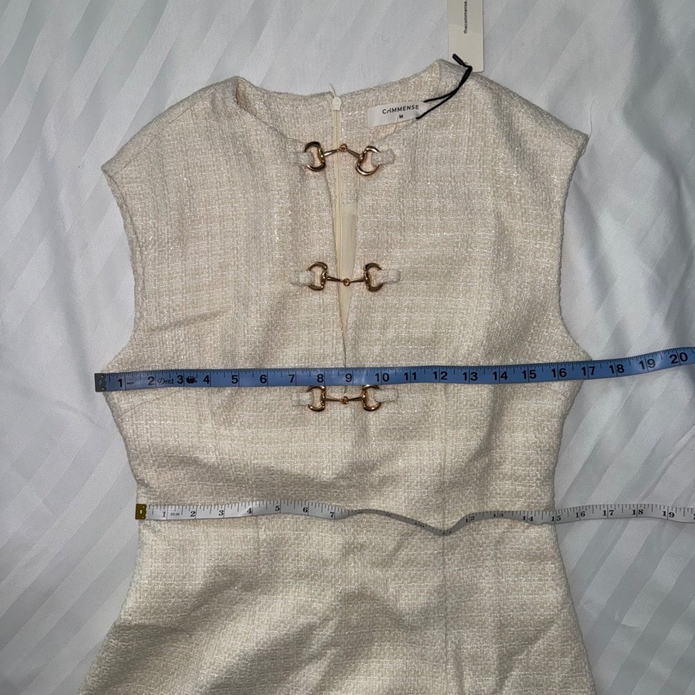 Commense Tweed Mini Dress Sleeveless Gold Buckle Detail Ivory Party Cocktail M - Picture 11 of 17